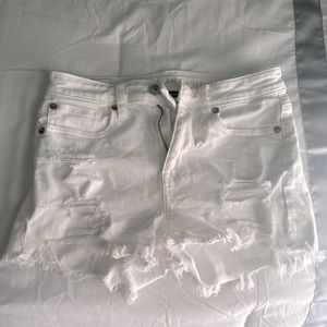 White American Eagle distressed stretch shorts. Size 2, never worn.